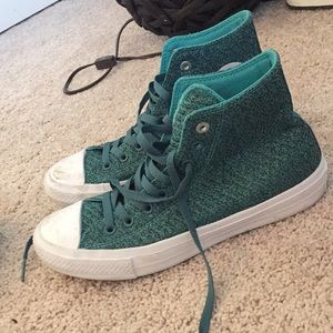 Blue high top converse